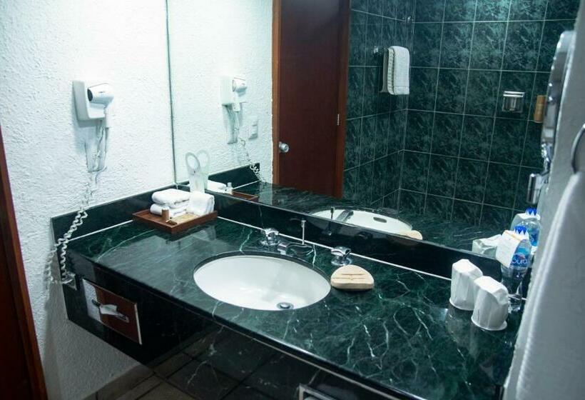 带大床的高级房间, Emporio Ixtapa   With Optional All Inclusive