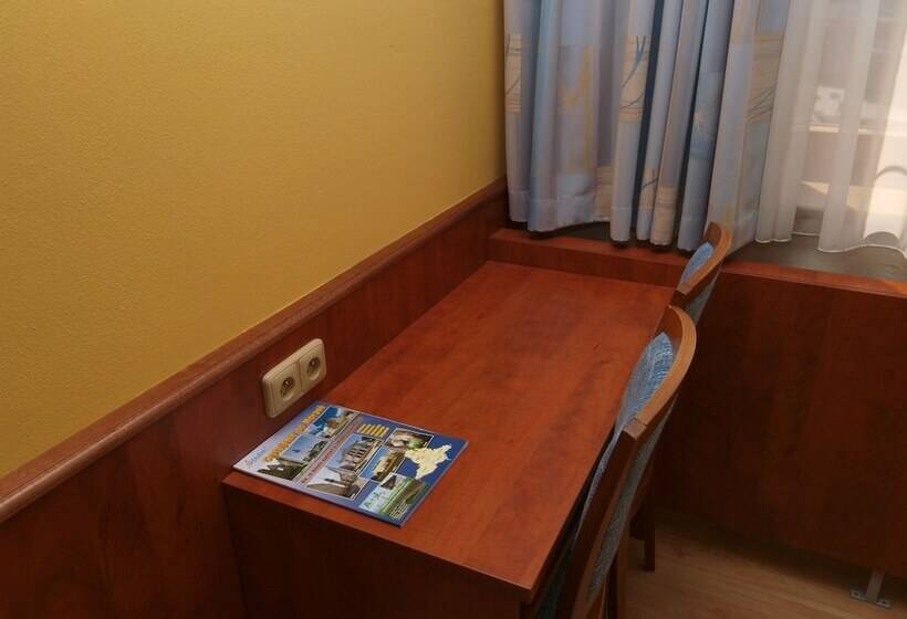 小型套房, Holiday Hotel Macocha