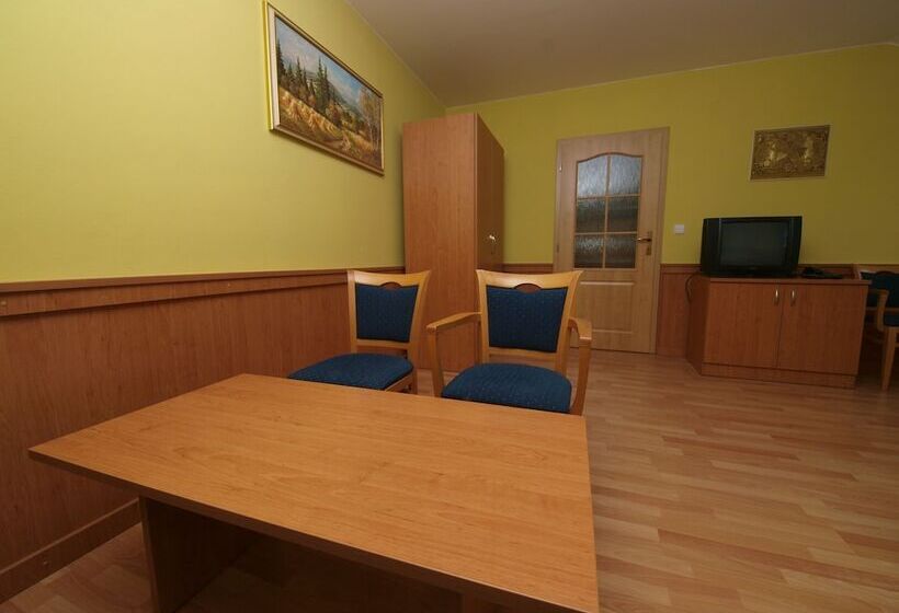 סוויטת ג'וניור, Holiday Hotel Macocha