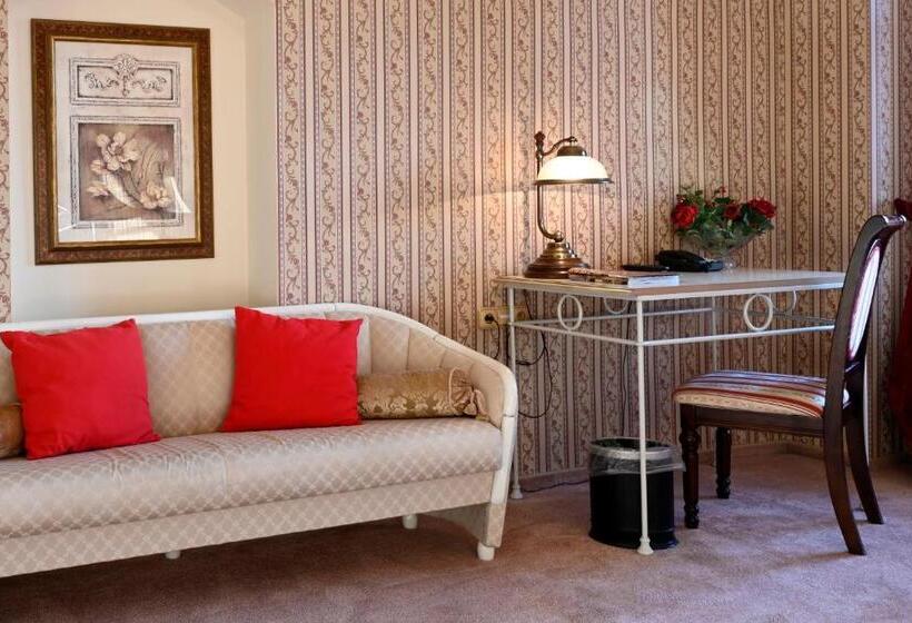 デラックススイート, Bouček