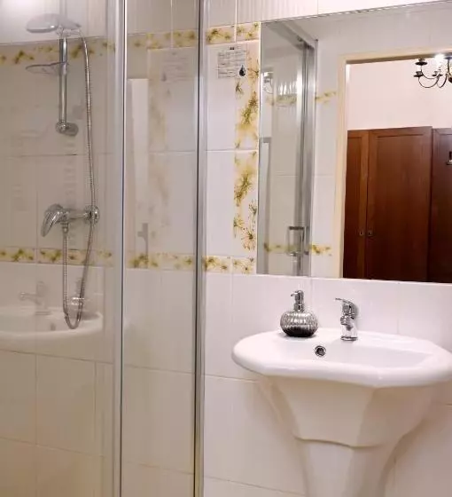 Suite Superior, Bouček
