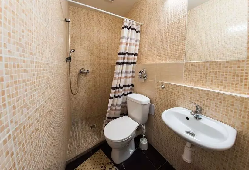اتاق استاندارد یک نفره, City Hotel B&b
