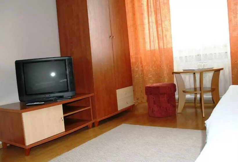 سوییت خانوادگی, Dom Techniky