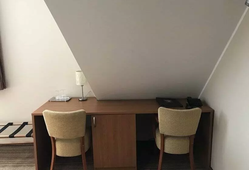 Deluxe-huone, Encian