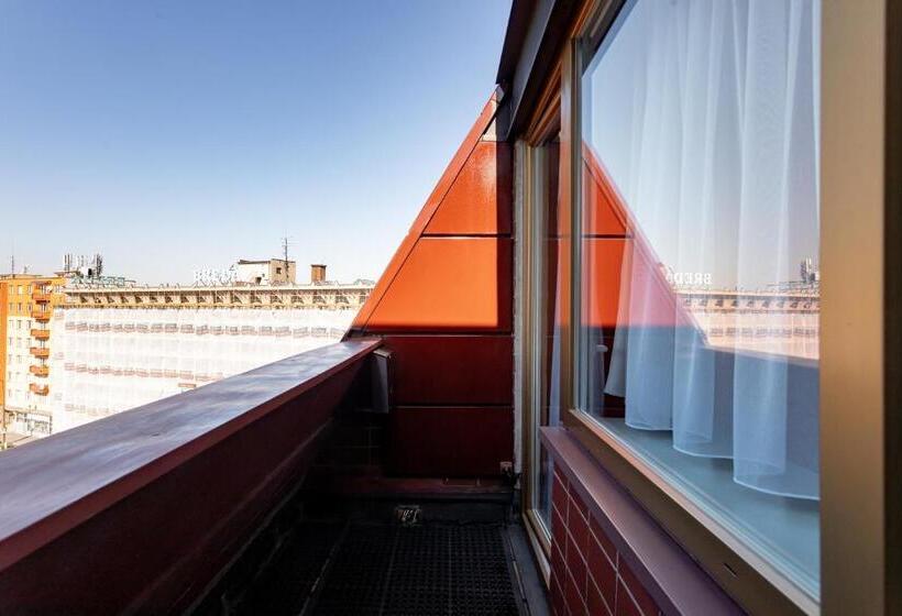 Люкс с Балконом, Koruna