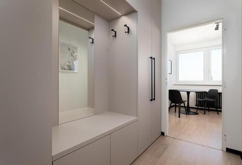 Апартаменты 1 Спальня, Koruna