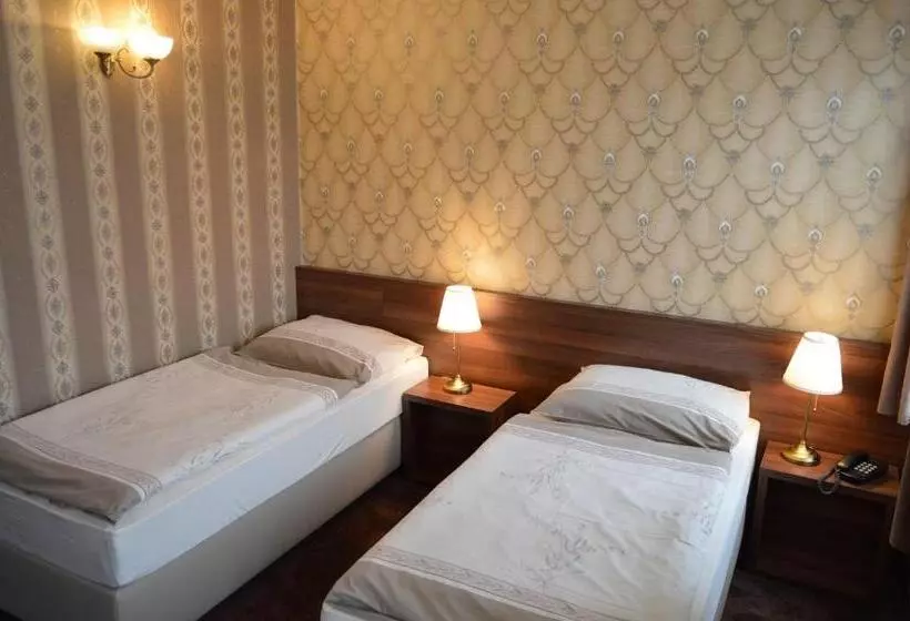 Klassisches Zimmer, Lipa
