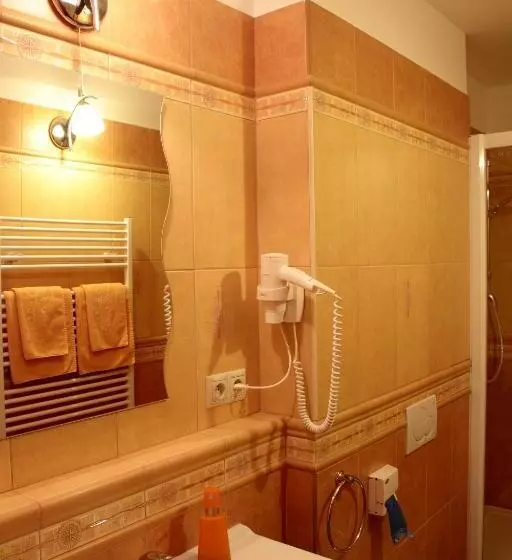Komfort Zimmer, Lipa