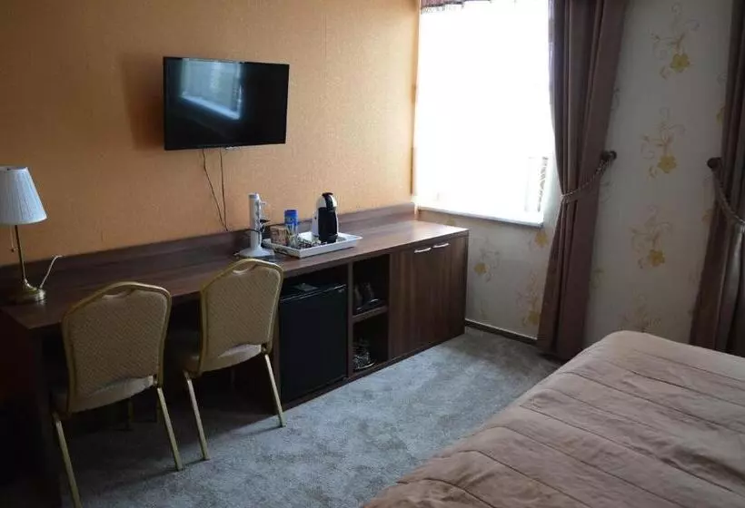 2 Schlafzimmer Suite, Lipa