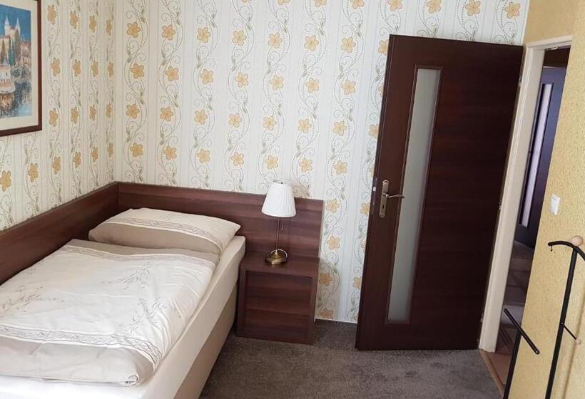 带2个卧室的套房, Lipa