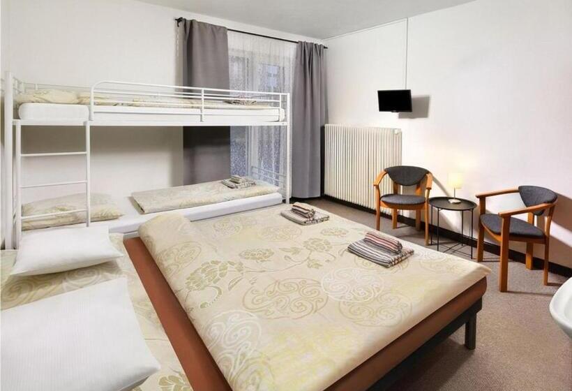 غرفة عائلية, Liptov