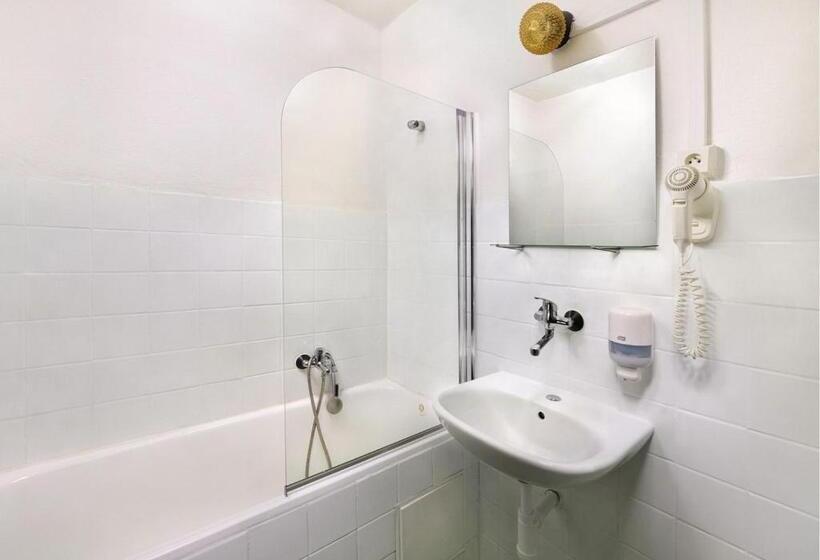 جناح عائلي, Liptov