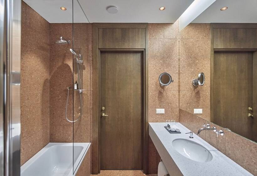 سوییت جونیور, Neringa