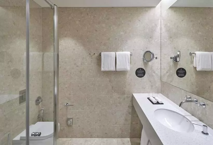 Quarto standard, Neringa