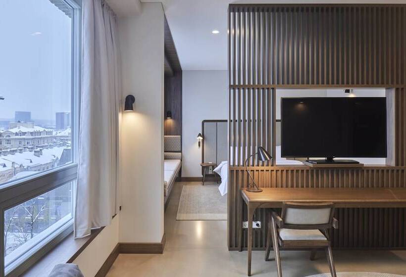 استودیوی استاندارد, Neringa