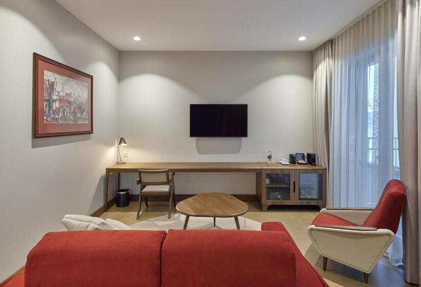 سوییت جونیور, Neringa