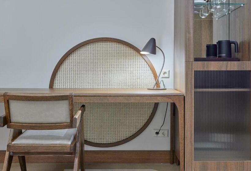 اتاق استاندارد, Neringa