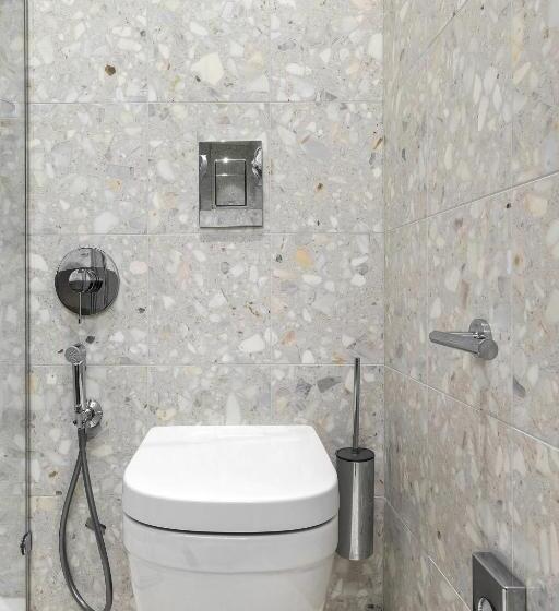 اتاق استاندارد, Neringa