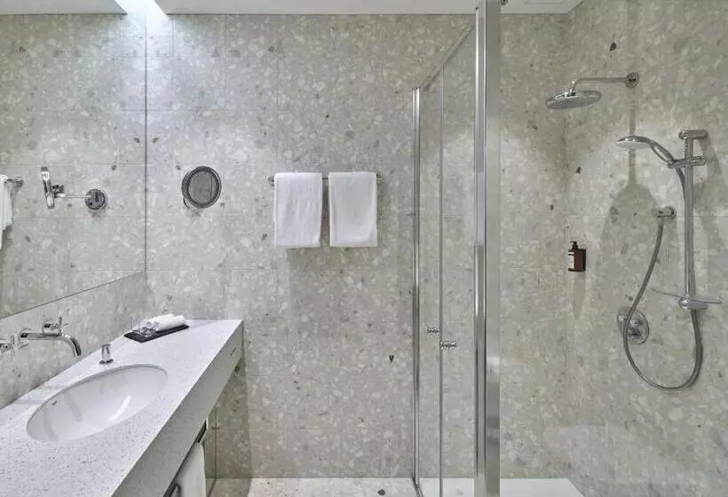 Quarto standard, Neringa