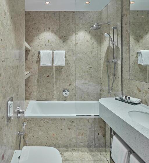 استودیوی استاندارد, Neringa