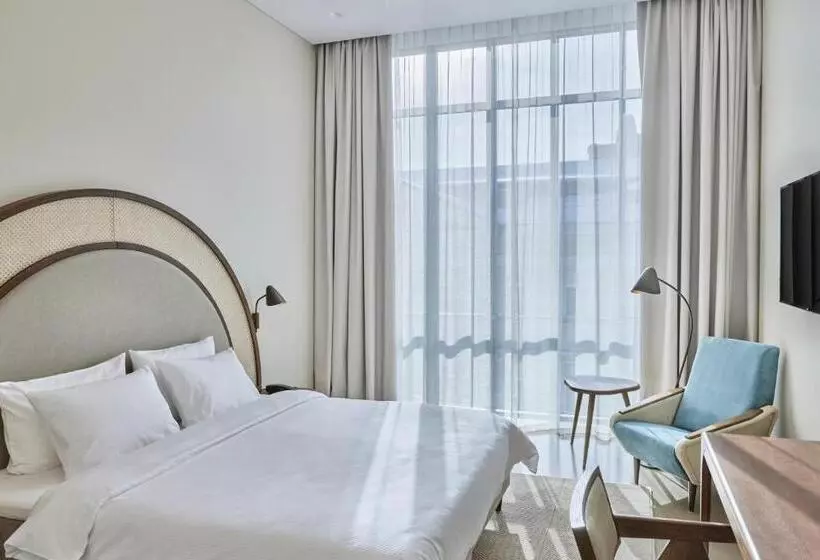 Quarto superior, Neringa
