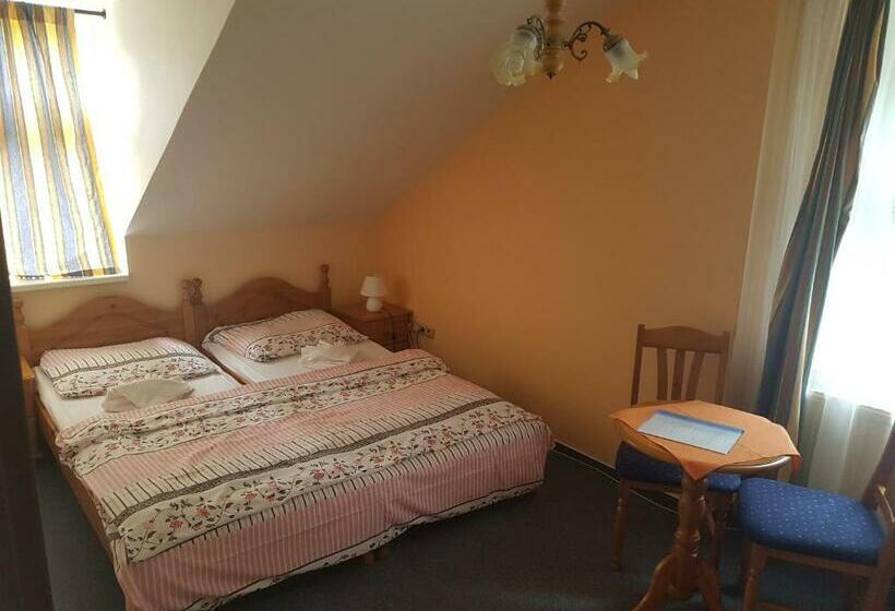 Quarto Estandar, Pension Villa Berolina