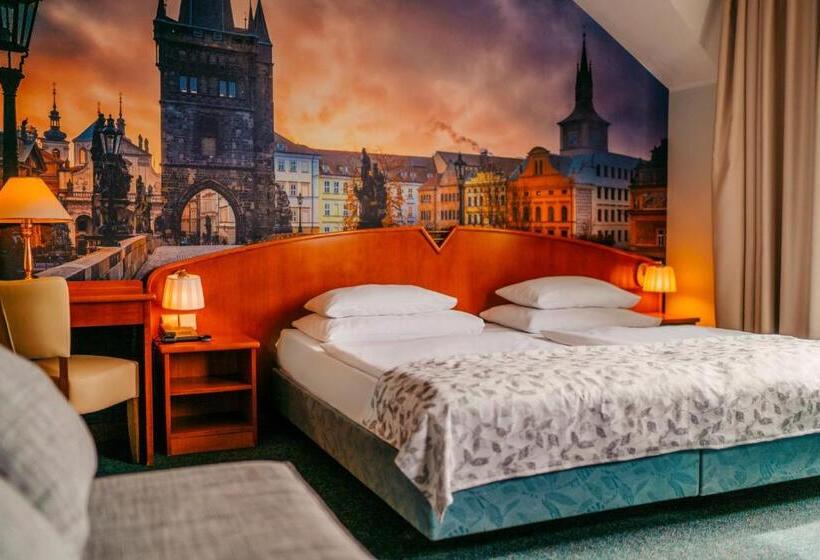 Номер Executive, Plaza Prague Hotel Czech Leading Hotels