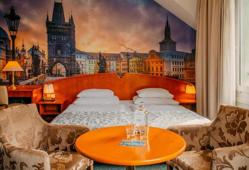 Номер Executive, Plaza Prague Hotel   Czech Leading Hotels