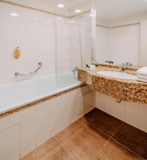 Номер Стандарт, Plaza Prague Hotel Czech Leading Hotels