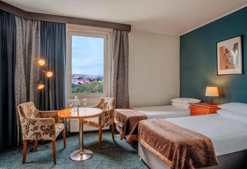Семейный Номер, Plaza Prague Hotel Czech Leading Hotels