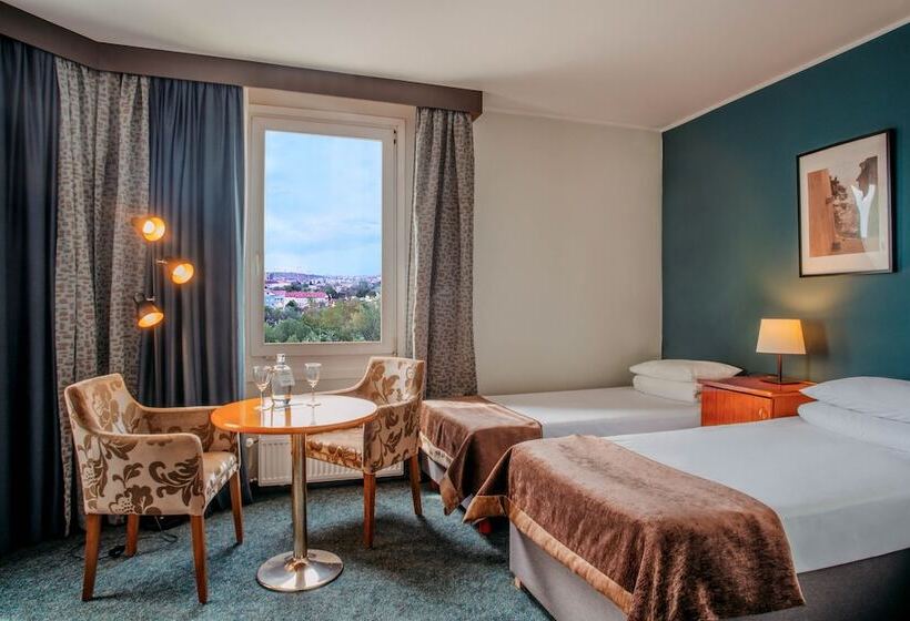 Номер Стандарт, Plaza Prague Hotel Czech Leading Hotels