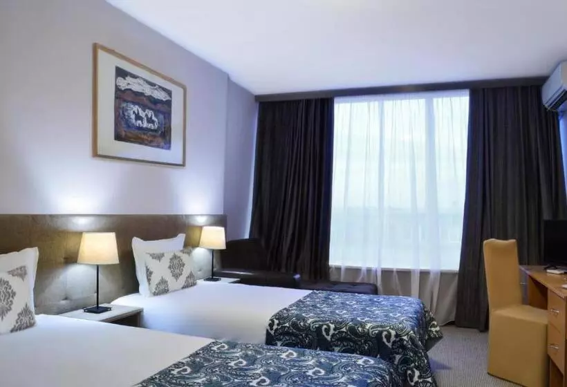 Quarto Triplo Economy, Rila Hotel Sofia