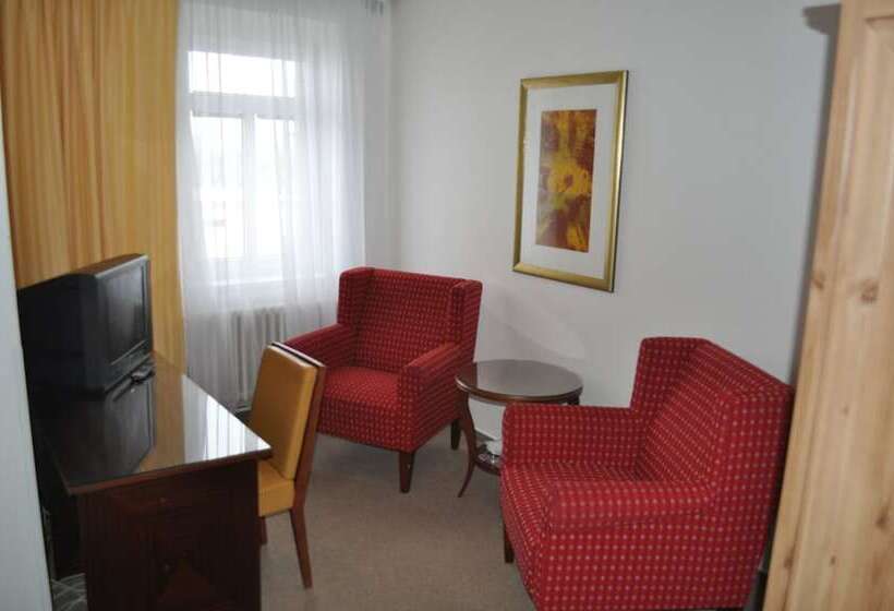 스탠다드 룸, Svornost