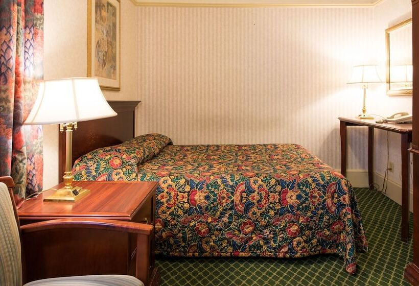 اتاق استاندارد با تخت دوبل, Union Square Plaza