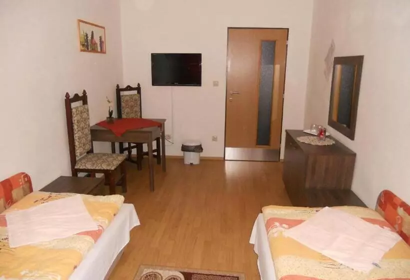 Standard-huone, Motel Madona