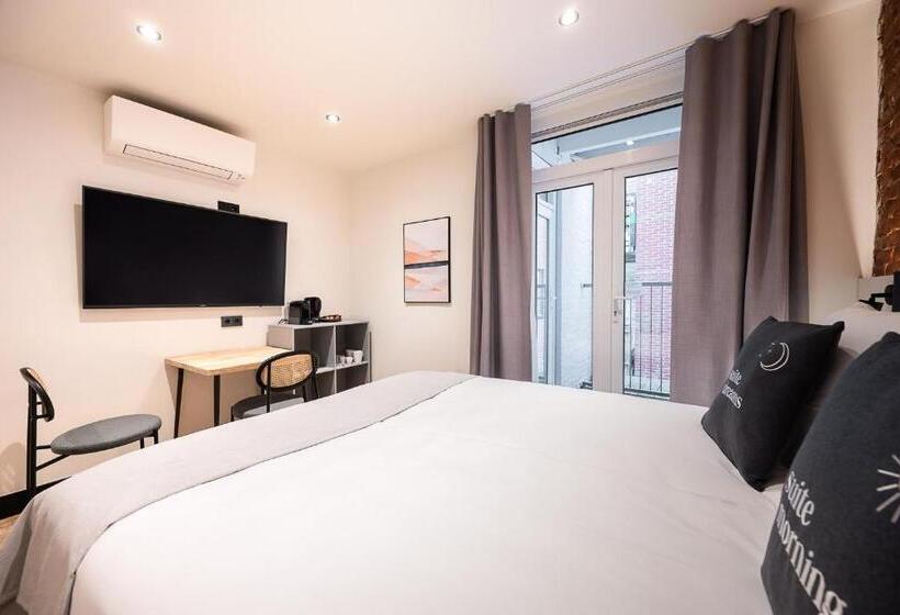 Quarto Estandar, Limehome Amsterdam Leidsekruisstraat