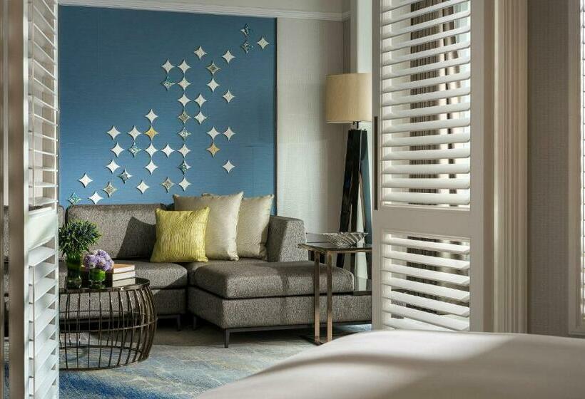 سوییت اجرایی, Four Seasons Hotel Singapore