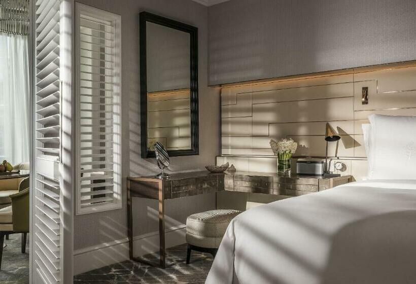 سوییت اجرایی, Four Seasons Hotel Singapore