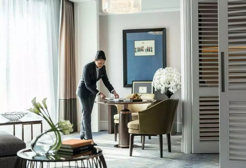 سوییت اجرایی, Four Seasons Hotel Singapore