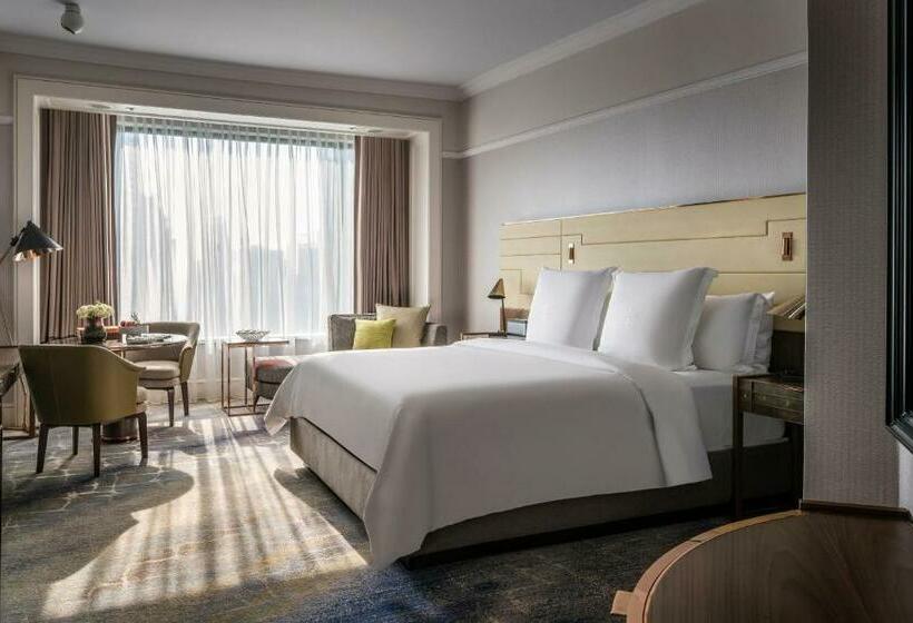 اتاق استاندارد با تخت بزرگ, Four Seasons Hotel Singapore