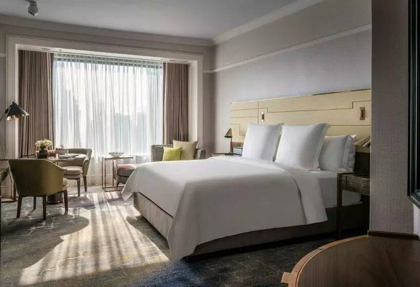 اتاق استاندارد با چشم‌انداز, Four Seasons Hotel Singapore