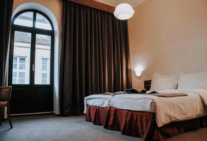 Номер Стандарт, B&b Hotel Praha