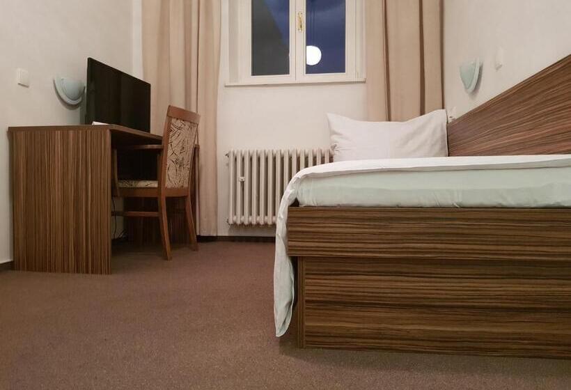 Номер Стандарт Индивидуальный, B&b Hotel Praha