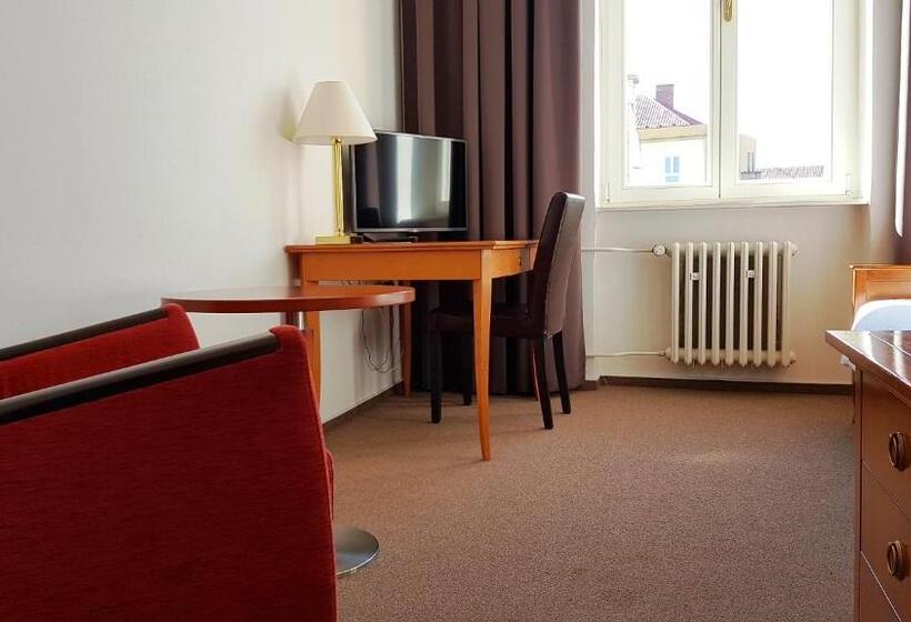 Номер Deluxe, B&b Hotel Praha