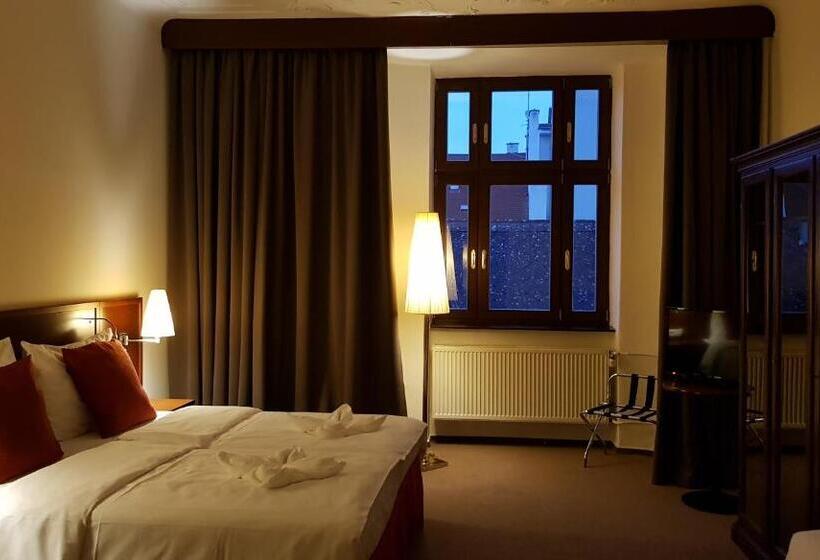 Трехместный Номер Комфорт, B&b Hotel Praha