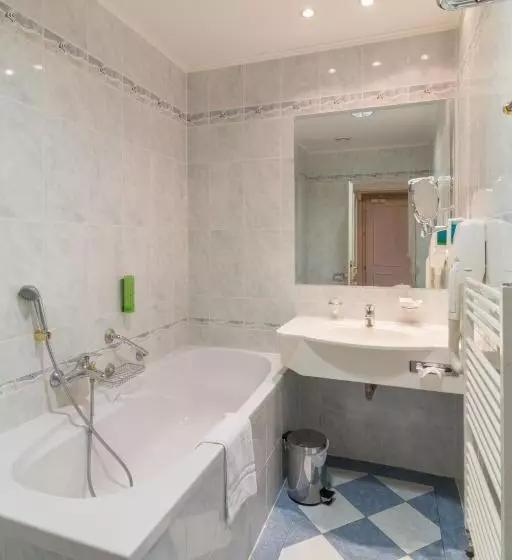 اتاق سوپریور یک تخته, Ensana Hotel Pacifik