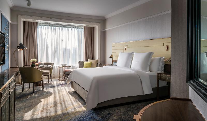 اتاق استاندارد با تخت بزرگ, Four Seasons Hotel Singapore