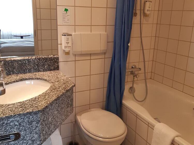 패밀리 룸, Good Morning + Leipzig