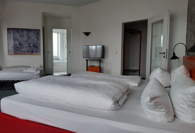 패밀리 룸, Good Morning + Leipzig