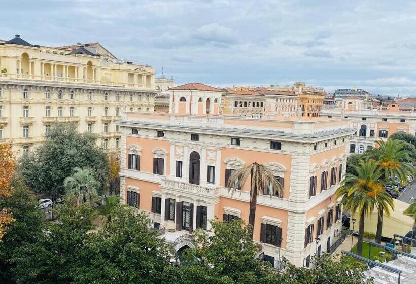 اتاق لوکس با تخت بزرگ, Grand Hotel Palace Rome
